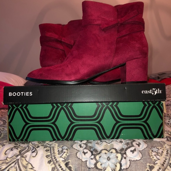 Shoes - Picture 3 of 3